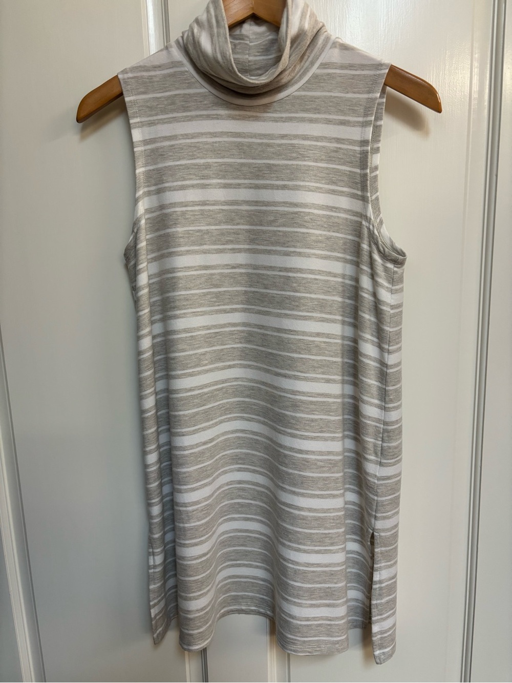 Garnet Hill Sleeveless Turtleneck Tunic Top size Small